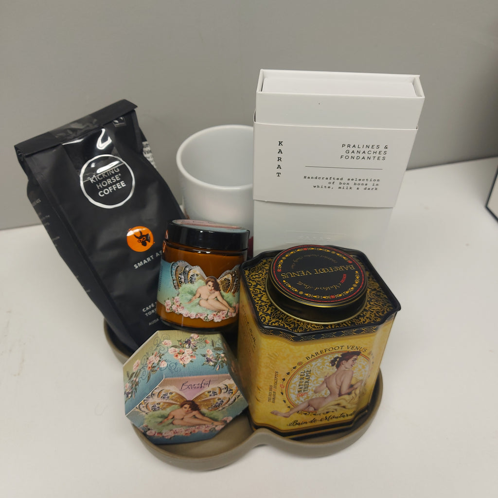 A wonderful afternoon giftbasket.